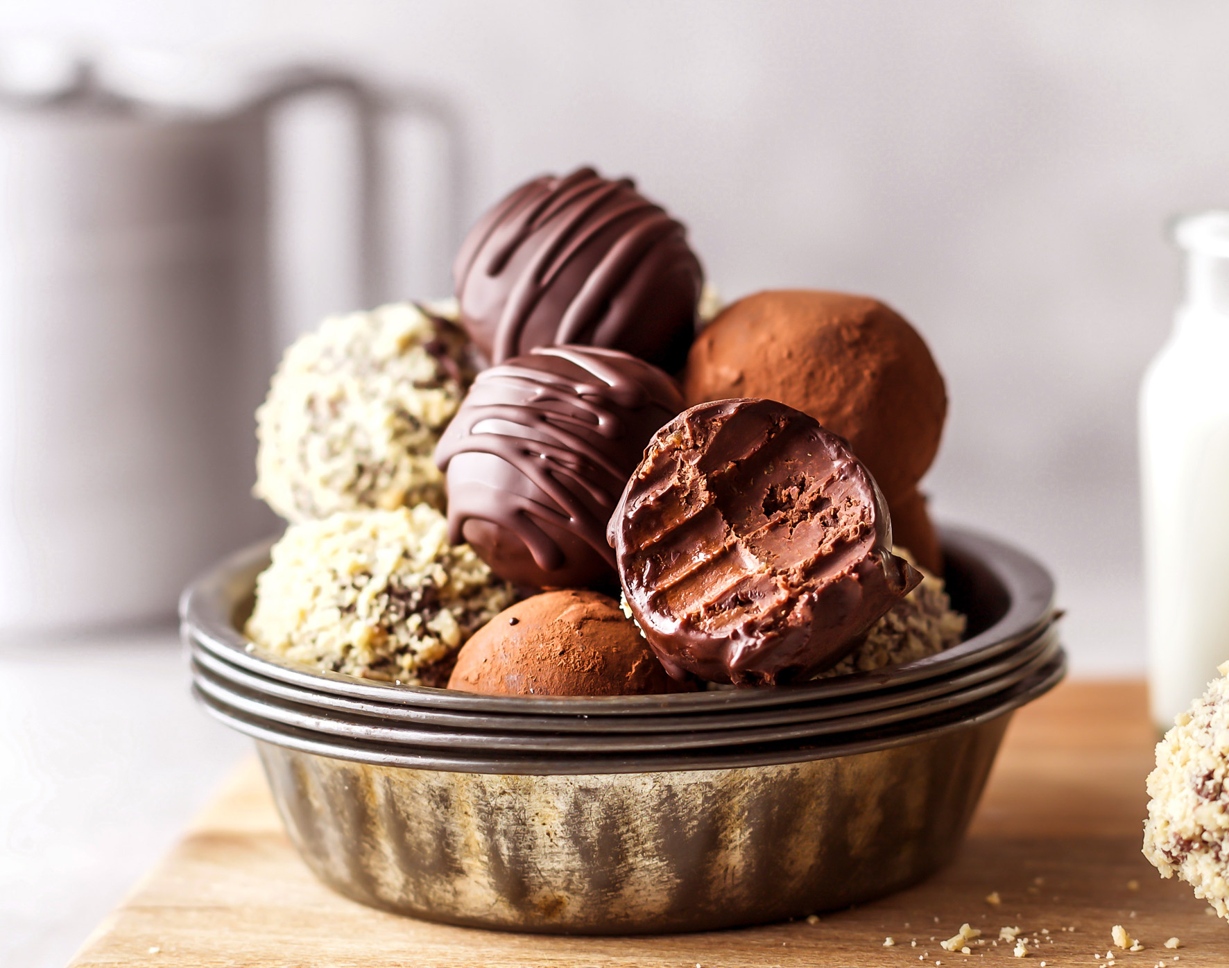 Three-ingredient Dark Chocolate Truffles - Vegan Recipe